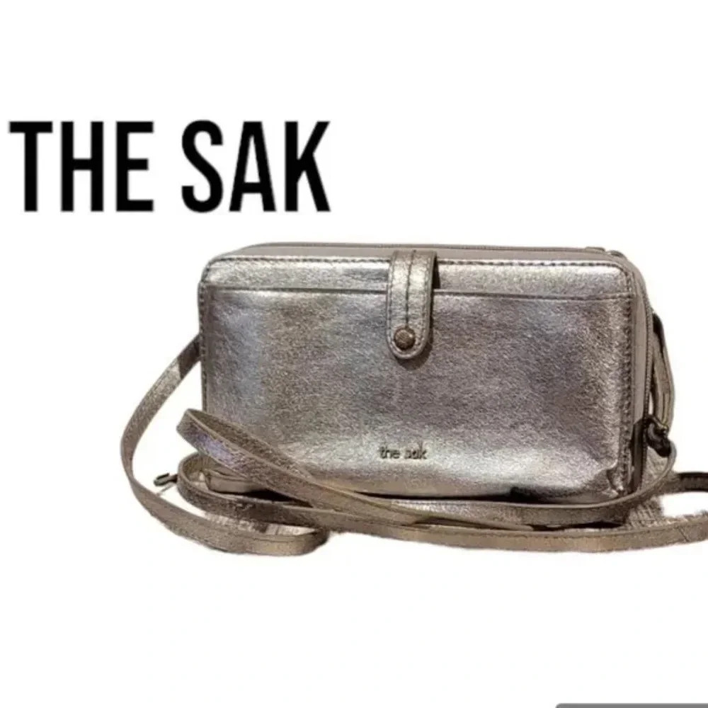 The Sak  Silver Crossbody Wallet